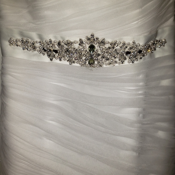 Mori Lee Wedding Dress - Picture 3 of 8